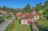 Rodinný dům se zahradou v obci Dolní Újezd u Litomyšle. CP 793m2. Výrazné snížení ceny.