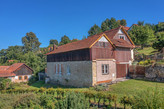 Rodinný dům se zahradou v obci Dolní Újezd u Litomyšle. CP 793m2